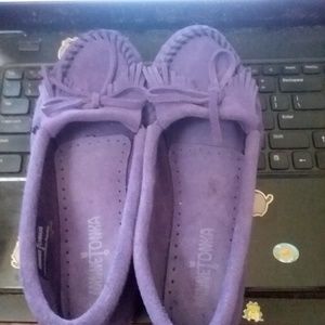 Size 6 Purple Minnetonka Moccasins